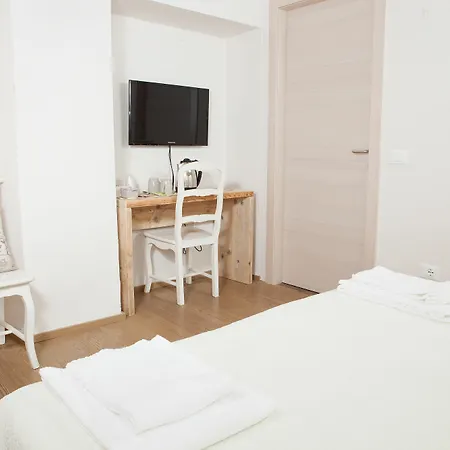 Hotel Botton D Oro Gombito 2*